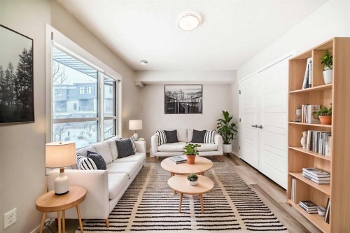 136-42 Cranbrook Gardens Se, Calgary, AB - Indoor Photo Showing Living Room
