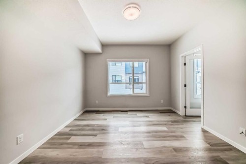 136-42 Cranbrook Gardens Se, Calgary, AB - Indoor Photo Showing Other Room