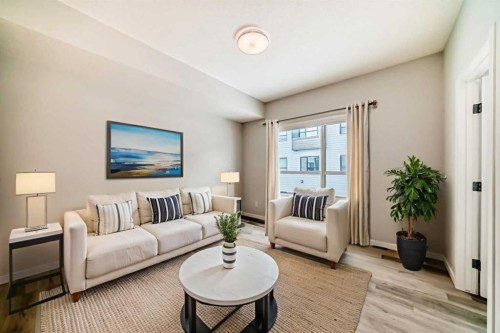 136-42 Cranbrook Gardens Se, Calgary, AB - Indoor Photo Showing Living Room