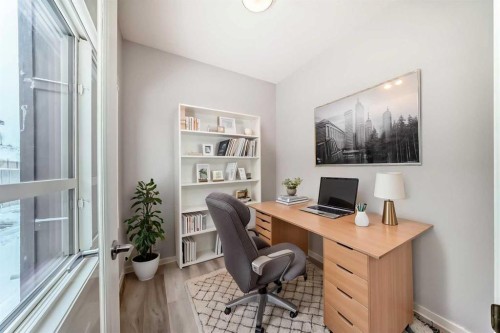 136-42 Cranbrook Gardens Se, Calgary, AB - Indoor Photo Showing Office