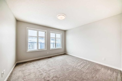 136-42 Cranbrook Gardens Se, Calgary, AB - Indoor Photo Showing Other Room