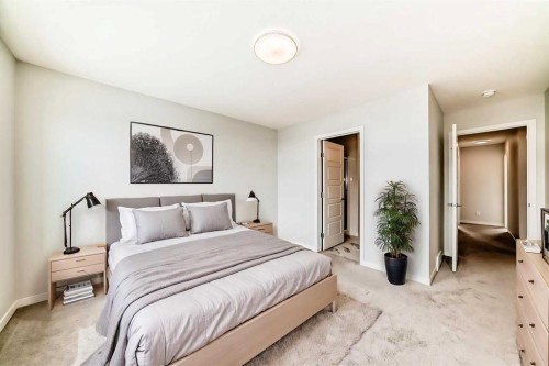136-42 Cranbrook Gardens Se, Calgary, AB - Indoor Photo Showing Bedroom