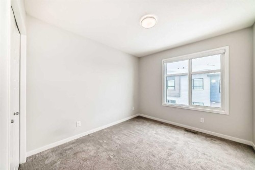 136-42 Cranbrook Gardens Se, Calgary, AB - Indoor Photo Showing Other Room
