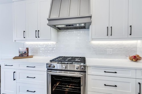 714 Mandalay Link, Carstairs, AB 