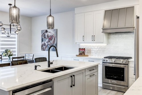 714 Mandalay Link, Carstairs, AB 