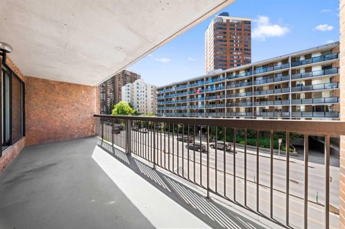 305-718 12 Avenue Sw, Calgary, AB - Outdoor With Balcony