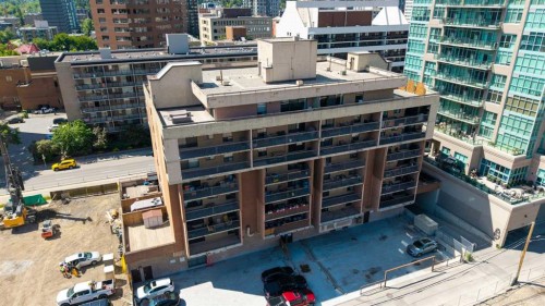 305-718 12 Avenue Sw, Calgary, AB - Outdoor With Balcony