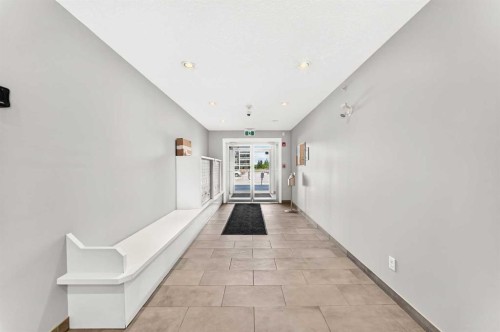402-300 Auburn Meadows Common Se, Calgary, AB - Indoor Photo Showing Other Room