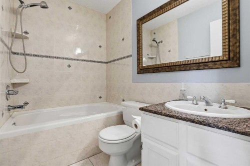 471 Berkley Crescent Nw, Calgary, AB 