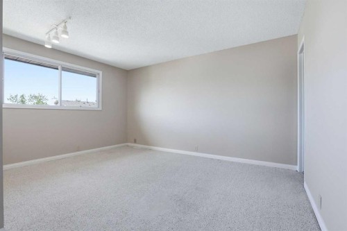 471 Berkley Crescent Nw, Calgary, AB 