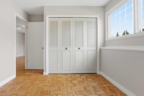 471 Berkley Crescent Nw, Calgary, AB 