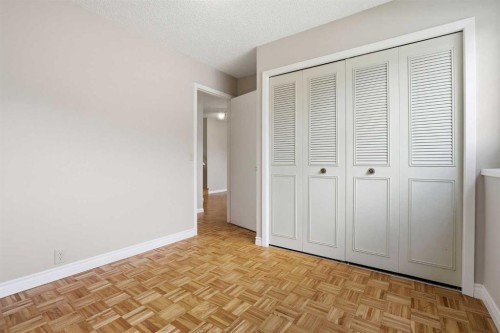 471 Berkley Crescent Nw, Calgary, AB 