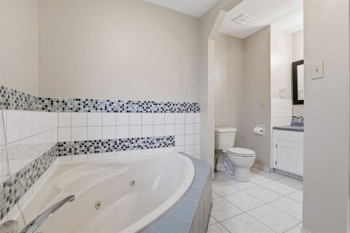 471 Berkley Crescent Nw, Calgary, AB 
