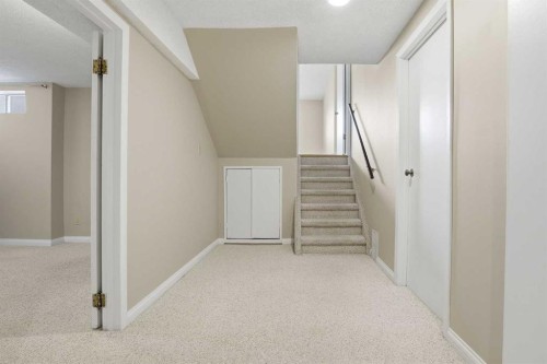 471 Berkley Crescent Nw, Calgary, AB 