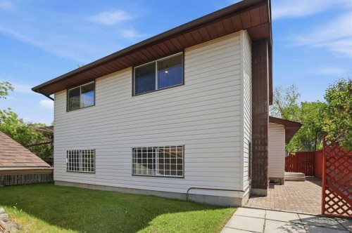 471 Berkley Crescent Nw, Calgary, AB 
