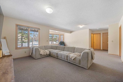251 Hampshire Place Nw, Calgary, AB 
