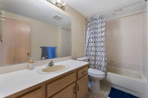 251 Hampshire Place Nw, Calgary, AB 