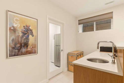 3923 15A Street Sw, Calgary, AB 