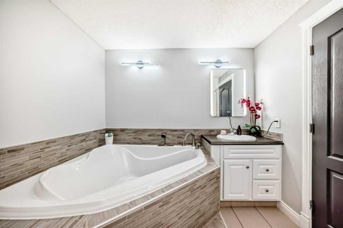 260 Westchester Way, Chestermere, AB 