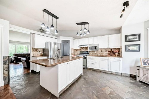 260 Westchester Way, Chestermere, AB 