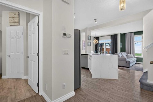 96 Evansdale Way Nw, Calgary, AB 