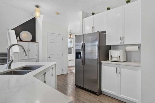 96 Evansdale Way Nw, Calgary, AB 