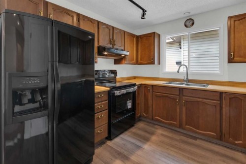 26 Edgewood Drive Nw, Calgary, AB 