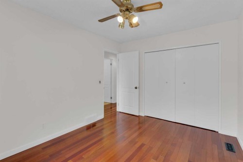 26 Edgewood Drive Nw, Calgary, AB 