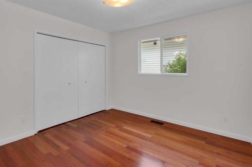 26 Edgewood Drive Nw, Calgary, AB 