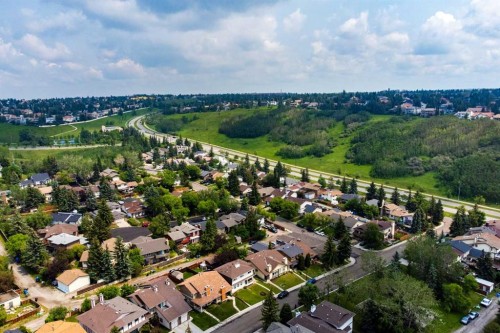 26 Edgewood Drive Nw, Calgary, AB 