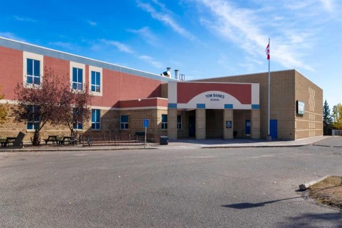 26 Edgewood Drive Nw, Calgary, AB 
