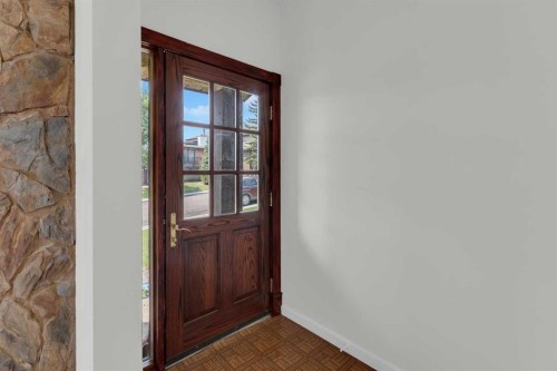 26 Edgewood Drive Nw, Calgary, AB 