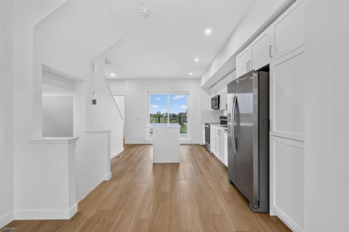 8554 19 Avenue Se, Calgary, AB 