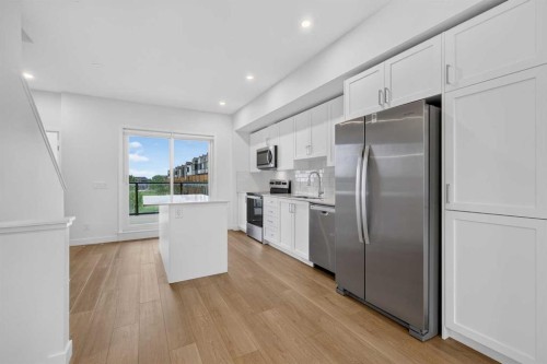 8554 19 Avenue Se, Calgary, AB 
