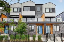 8554 19 Avenue SE Calgary, AB T2A 7W8