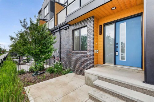 8554 19 Avenue Se, Calgary, AB 