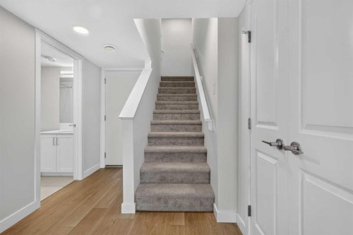 8554 19 Avenue Se, Calgary, AB 