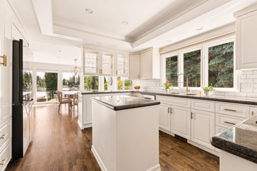 120 Lake Placid Green Se, Calgary, AB - Indoor Photo Showing Kitchen With Upgraded Kitchen