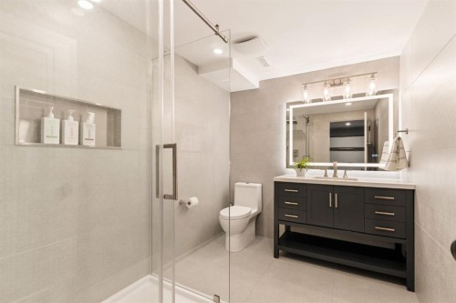 120 Lake Placid Green Se, Calgary, AB - Indoor Photo Showing Bathroom