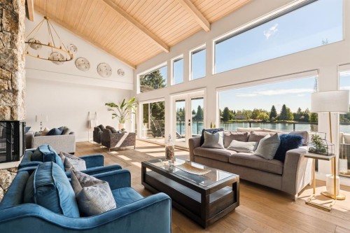 120 Lake Placid Green Se, Calgary, AB - Indoor Photo Showing Living Room