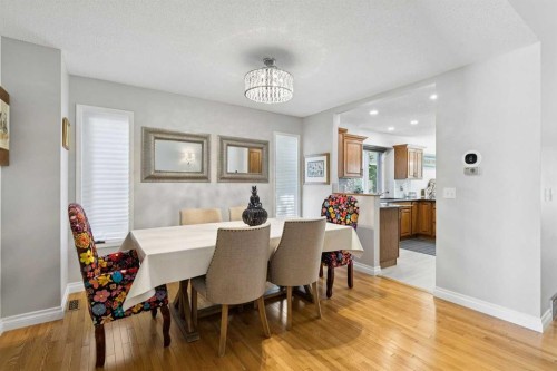 131 Shawnee Manor Sw, Calgary, AB 
