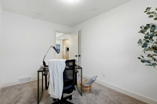 908 Stonehaven Road Sw, Calgary, AB - Indoor