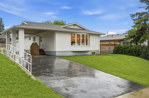 908 Stonehaven Road Sw, Calgary, AB - Outdoor