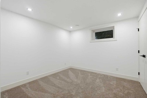 908 Stonehaven Road Sw, Calgary, AB - Indoor Photo Showing Other Room