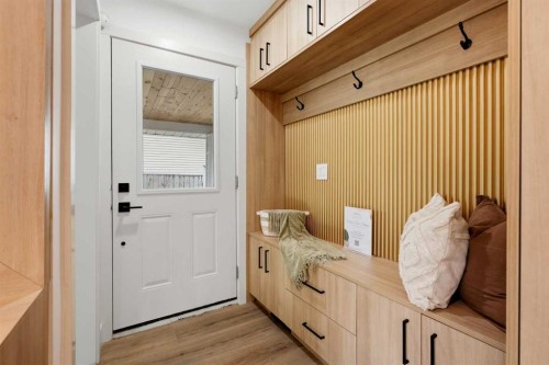 908 Stonehaven Road Sw, Calgary, AB - Indoor Photo Showing Other Room