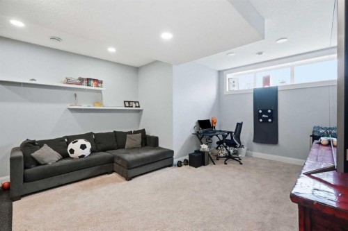 425 23 Avenue Ne, Calgary, AB 
