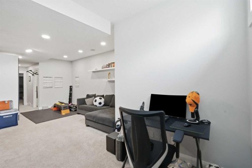 425 23 Avenue Ne, Calgary, AB 