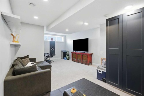 425 23 Avenue Ne, Calgary, AB 