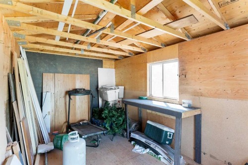 7 Tamarack Crescent Nw, Sundre, AB - Indoor Photo Showing Other Room