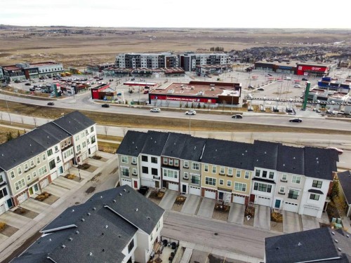 214 Nolanfield Villas Nw, Calgary, AB 